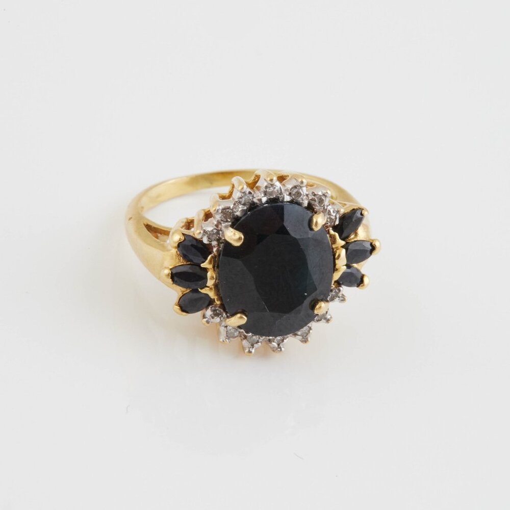 Italian 18k Yellow Gold Ring 6.5